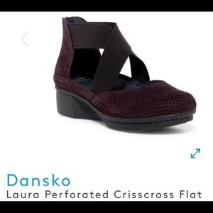 Dansko Laura Perforated Flat 37 Plum